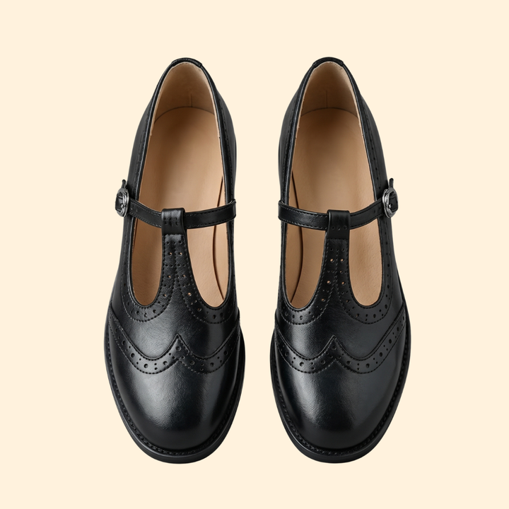 Women's Leather Shoes with Perforated Wingtip