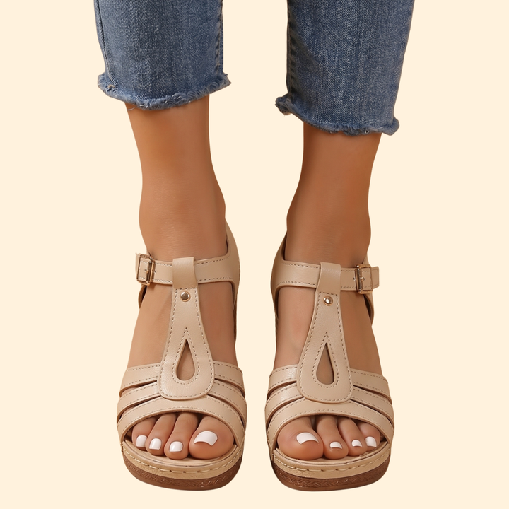 Women's Block Heel Sandals with T-Strap