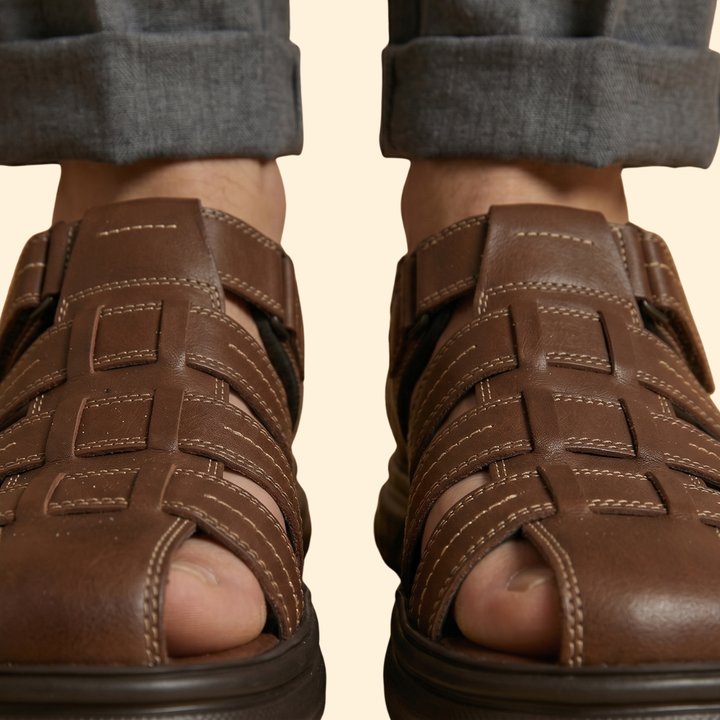 Men’s Fisherman Sandals with Topstitching