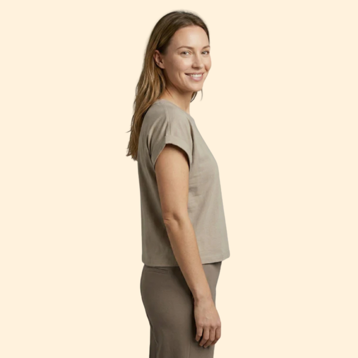 Women’s Casual Crop Top with Relaxed Fit