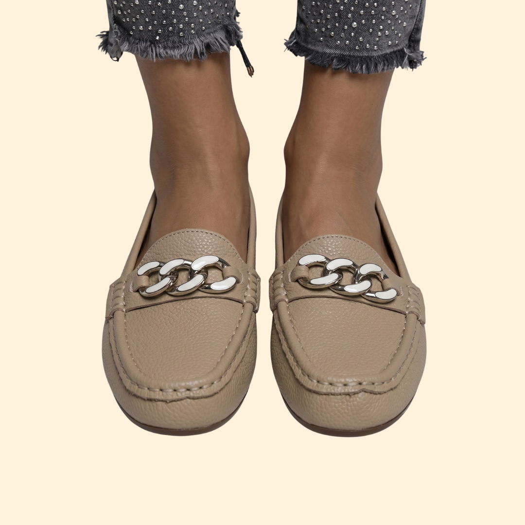 Women’s Leather Loafers with Gold Chain