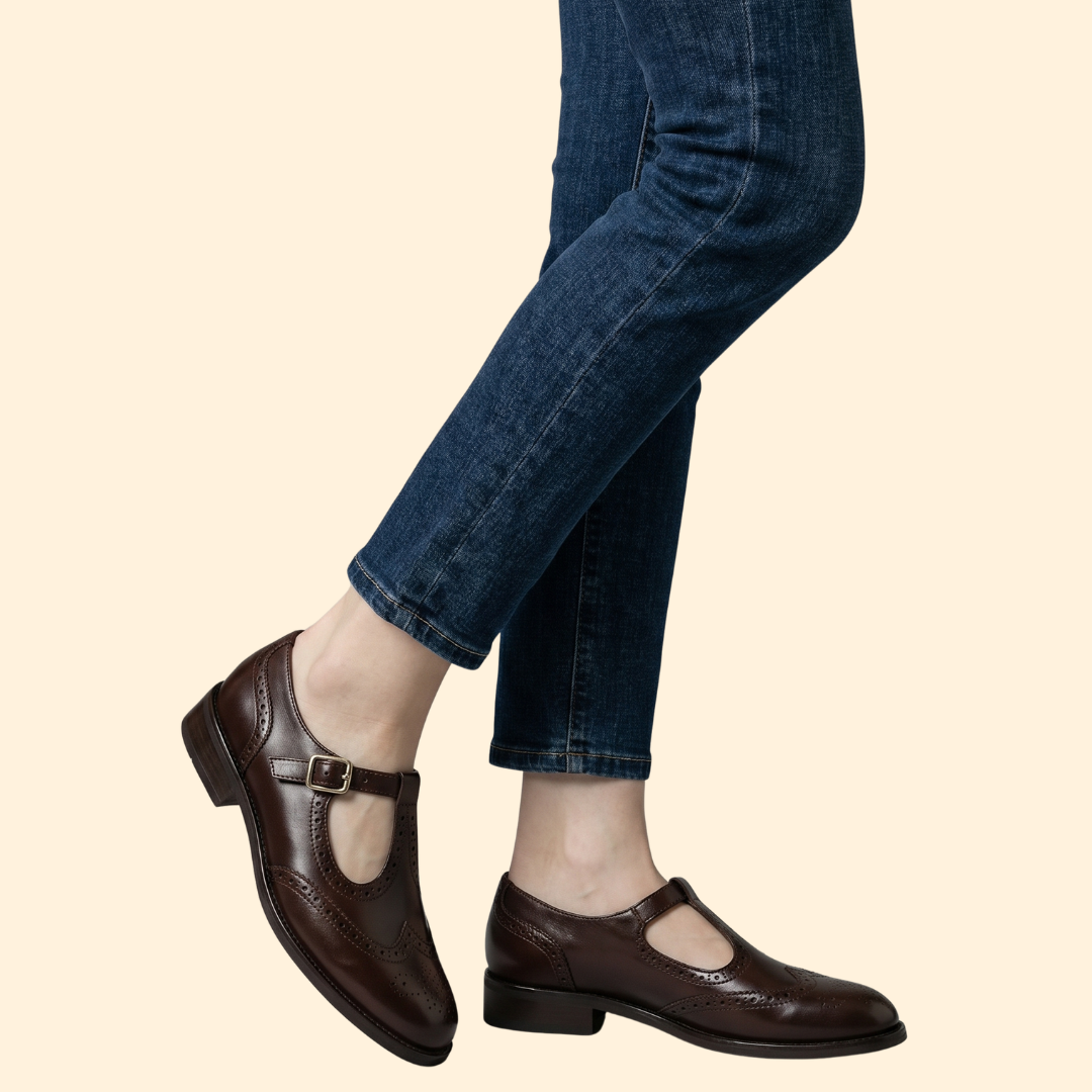 Women's Leather Shoes with Perforated Wingtip