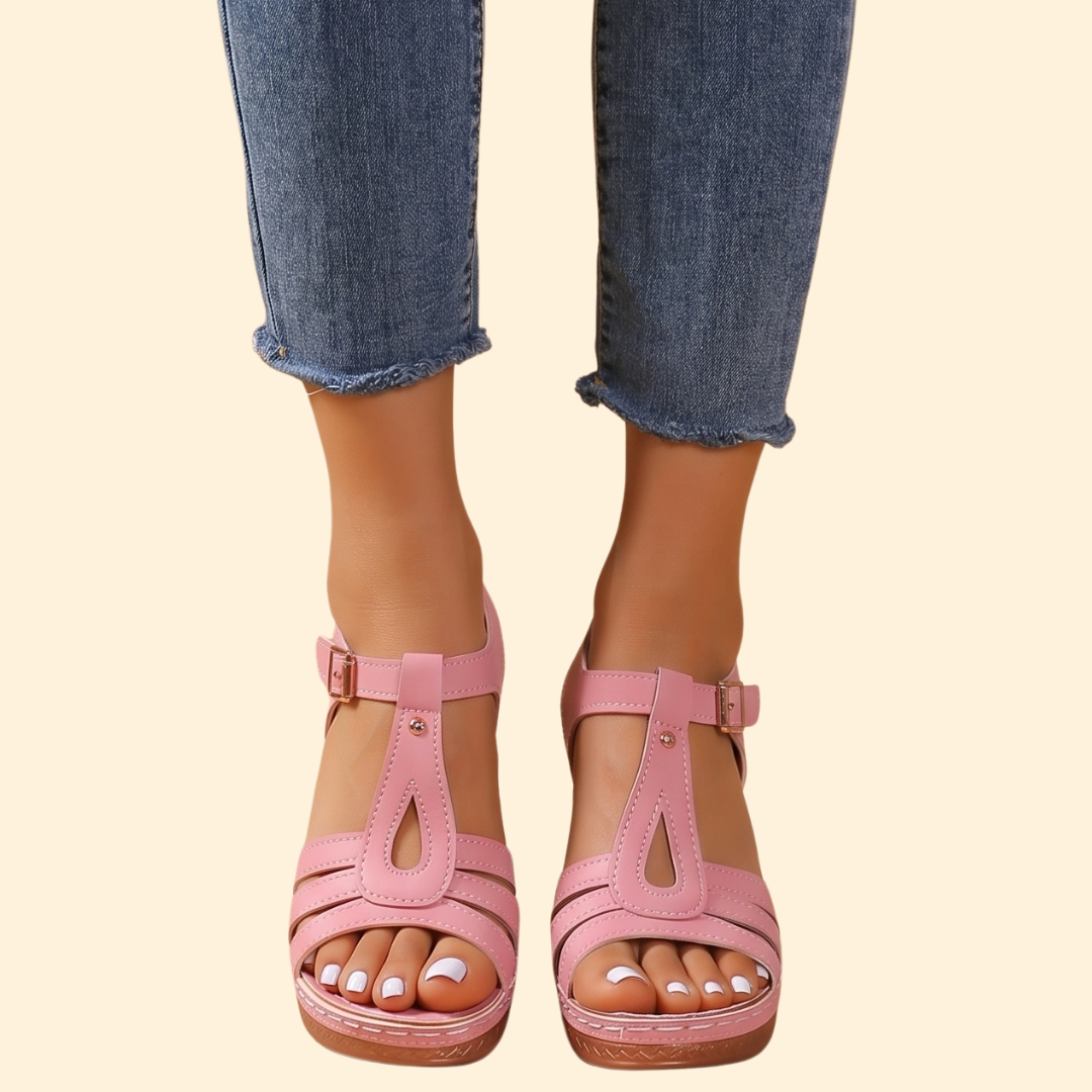 Women's Block Heel Sandals with T-Strap