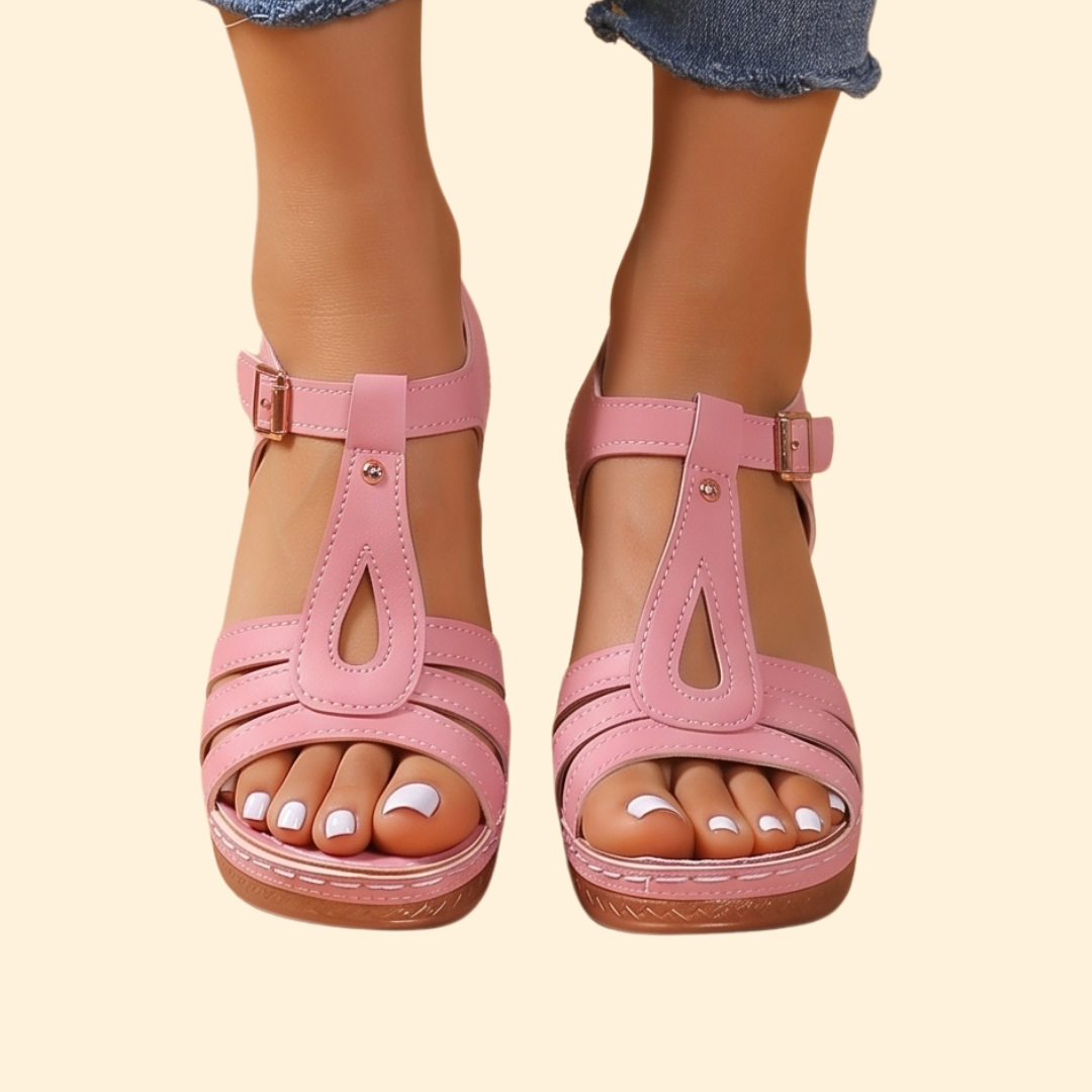 Women's Block Heel Sandals with T-Strap