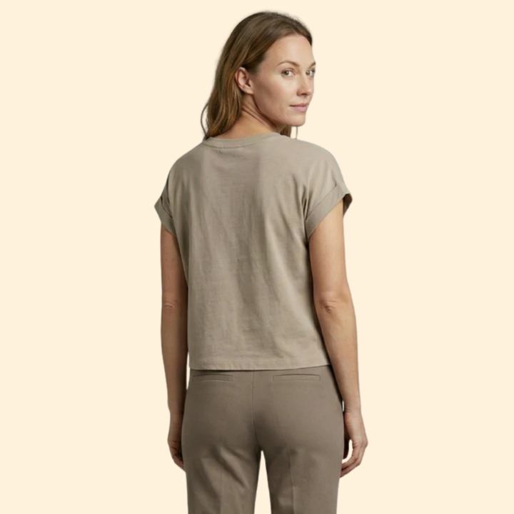 Women’s Casual Crop Top with Relaxed Fit