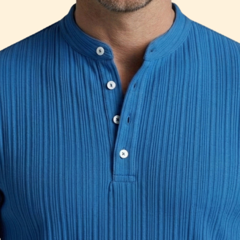 Men’s Button-Up Shirt with Relaxed Fit Shorts