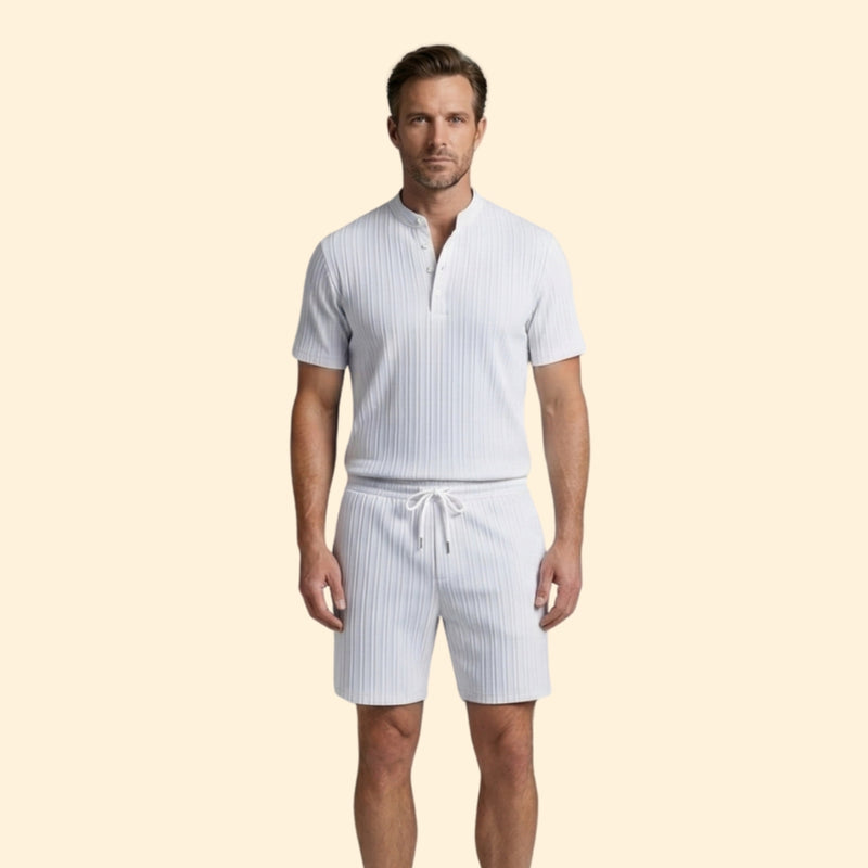 Men’s Button-Up Shirt with Relaxed Fit Shorts