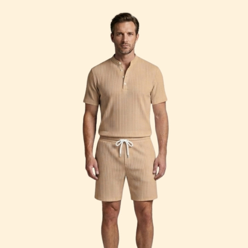 Men’s Button-Up Shirt with Relaxed Fit Shorts