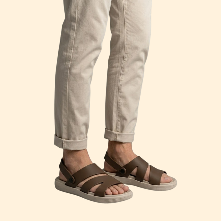 Men's Casual Sandals with Pivoting Heel Strap