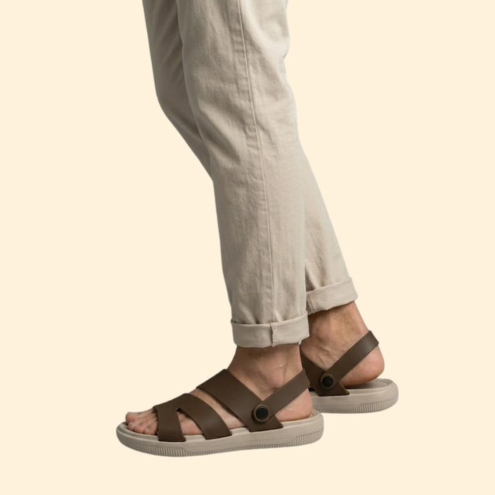 Men's Casual Sandals with Pivoting Heel Strap