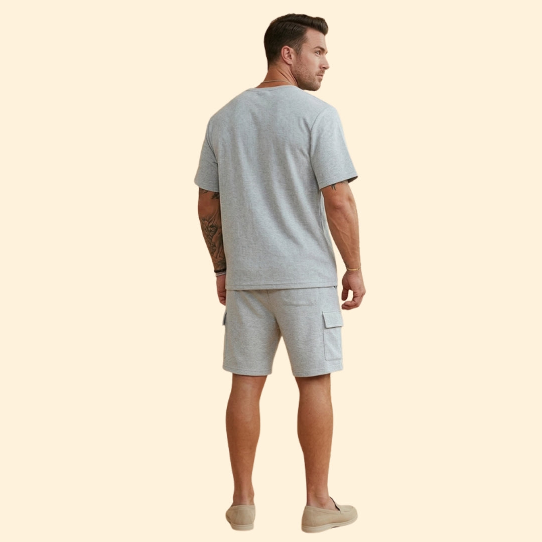 Men’s Casual Top with Elastic Waist Cargo Shorts