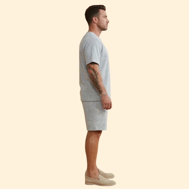 Men’s Casual Top with Elastic Waist Cargo Shorts