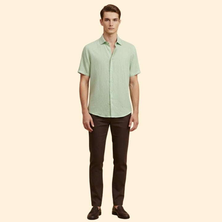 Men’s Short Sleeve Shirt with Button Closure