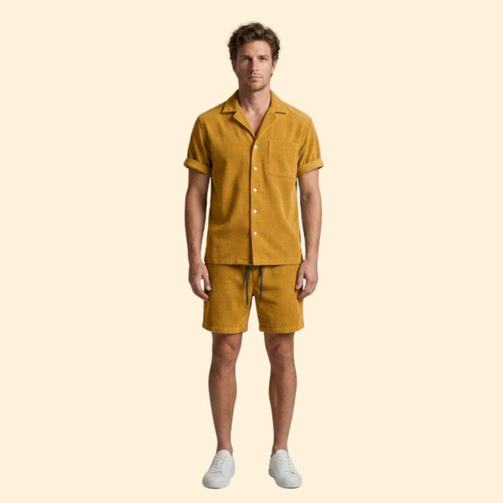 Men’s Short Sleeve Shirt with Casual Shorts