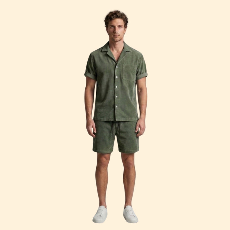 Men’s Short Sleeve Shirt with Casual Shorts