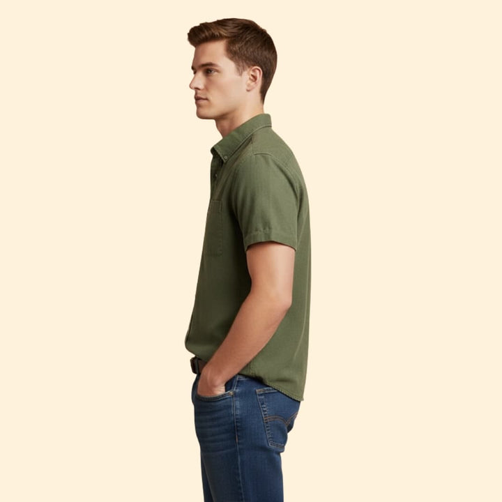Men’s Short Sleeve Shirt with Chest Pocket