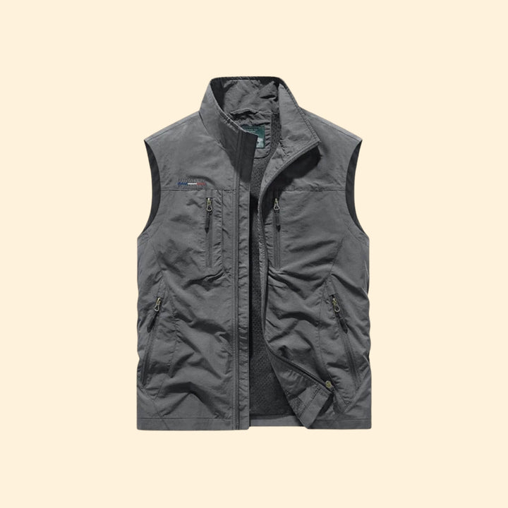 Men’s Sleeveless Jacket with Multi-Pocket Design