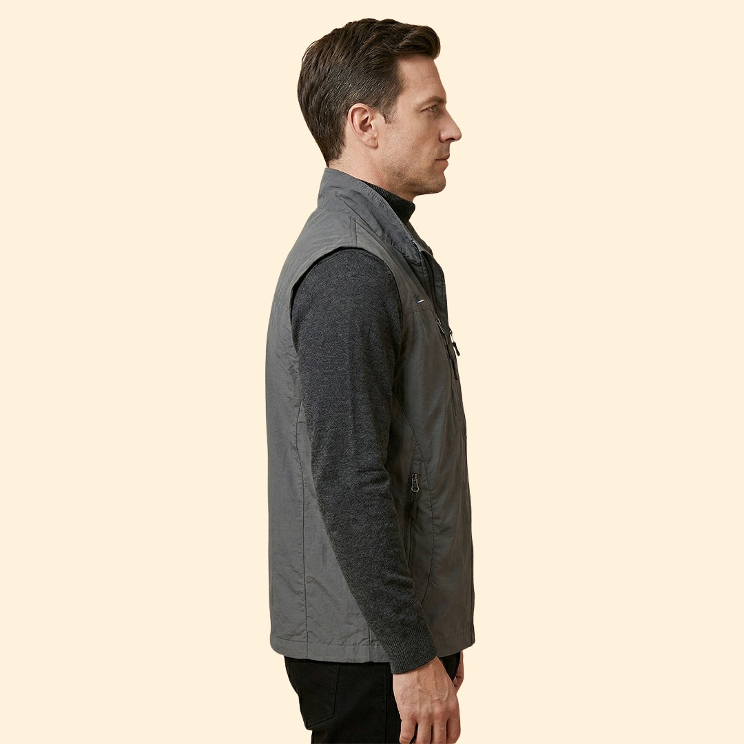 Men’s Sleeveless Jacket with Multi-Pocket Design