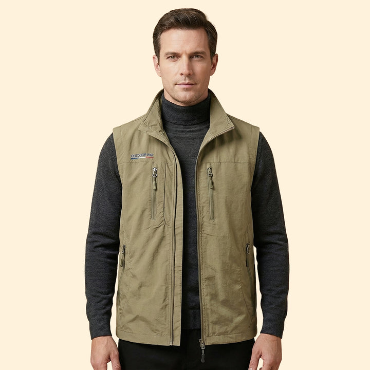 Men’s Sleeveless Jacket with Multi-Pocket Design