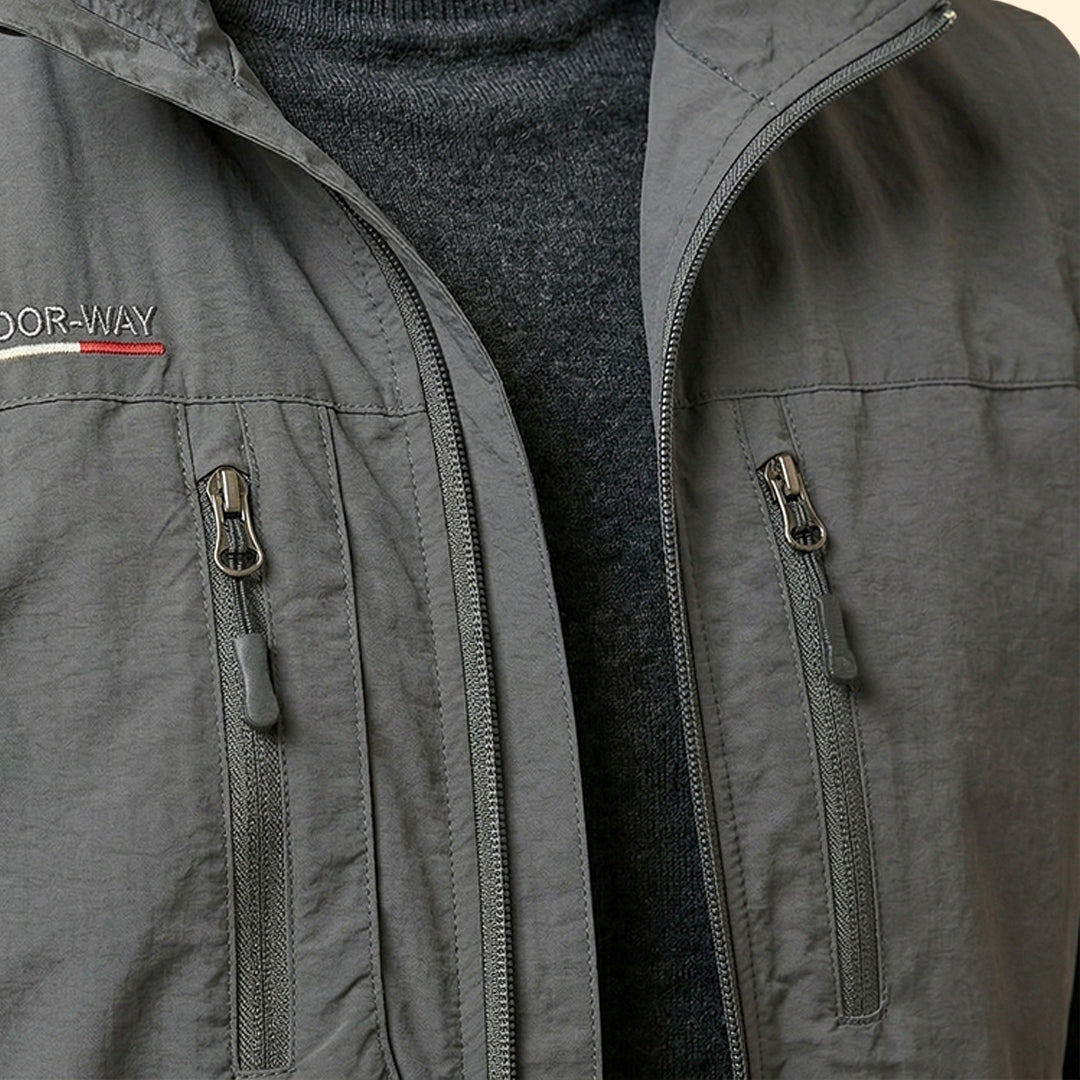 Men’s Sleeveless Jacket with Multi-Pocket Design