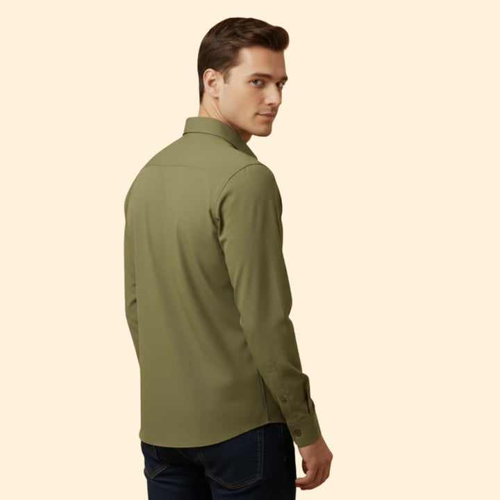 Men’s Slim-Fit Shirt with Button Front