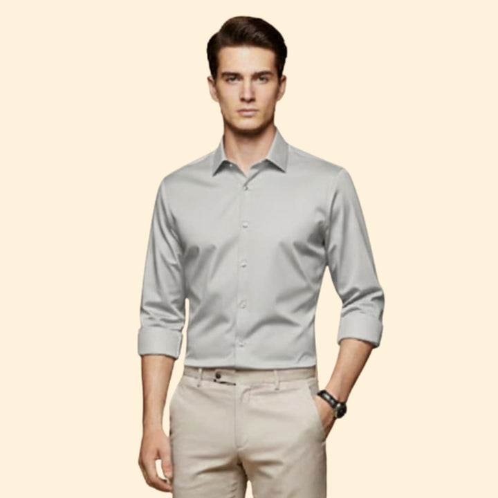 Men’s Slim-Fit Shirt with Collared Neck
