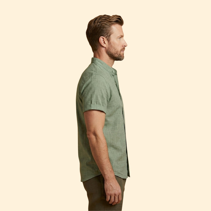 Men’s Woven Shirt with Button Placket