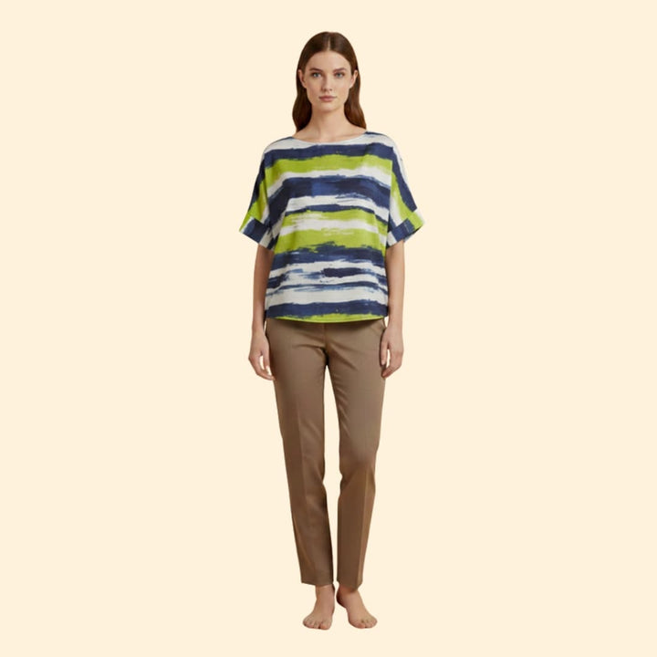 Women’s Basic T-shirt with Abstract Stripe Pattern