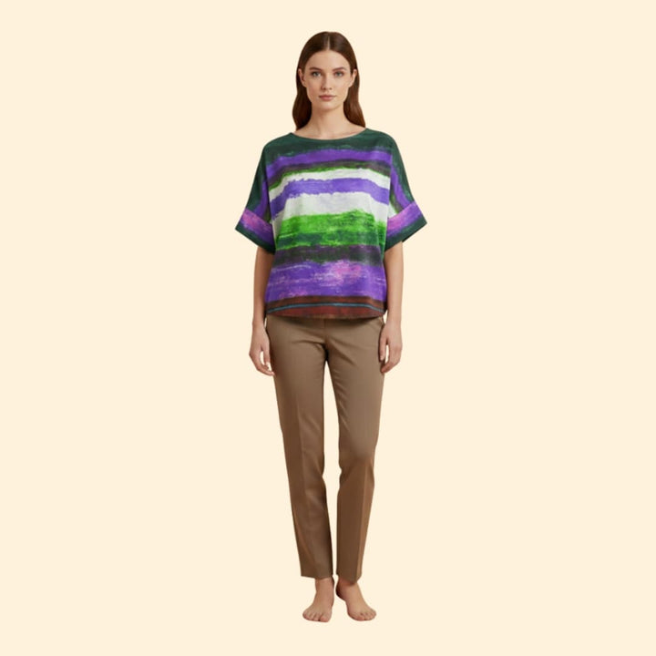 Women’s Basic T-shirt with Abstract Stripe Pattern