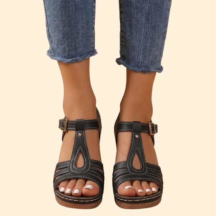 Women's Block Heel Sandals with T-Strap