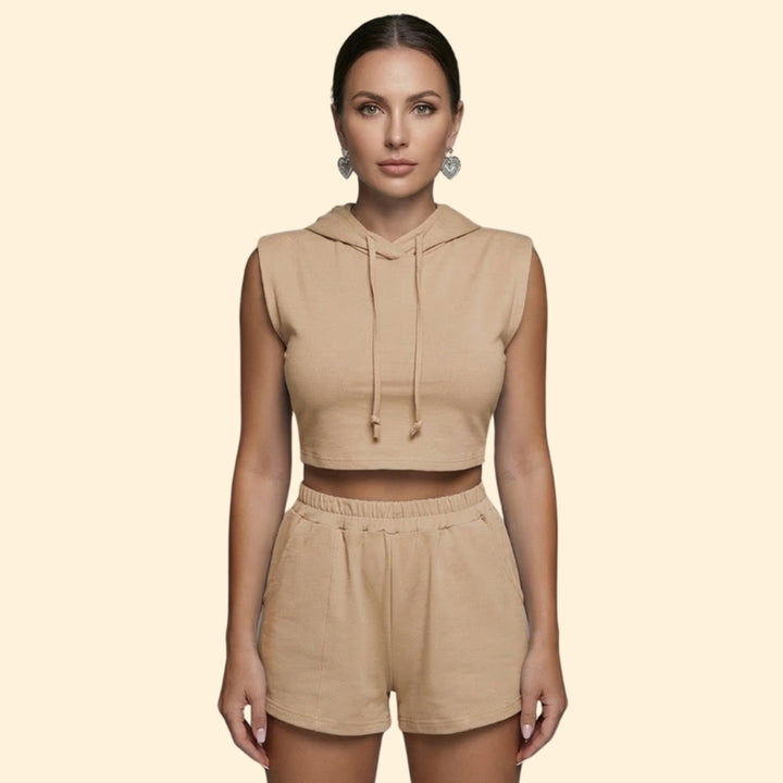 Women’s Casual Outfit with Drawstring Shorts