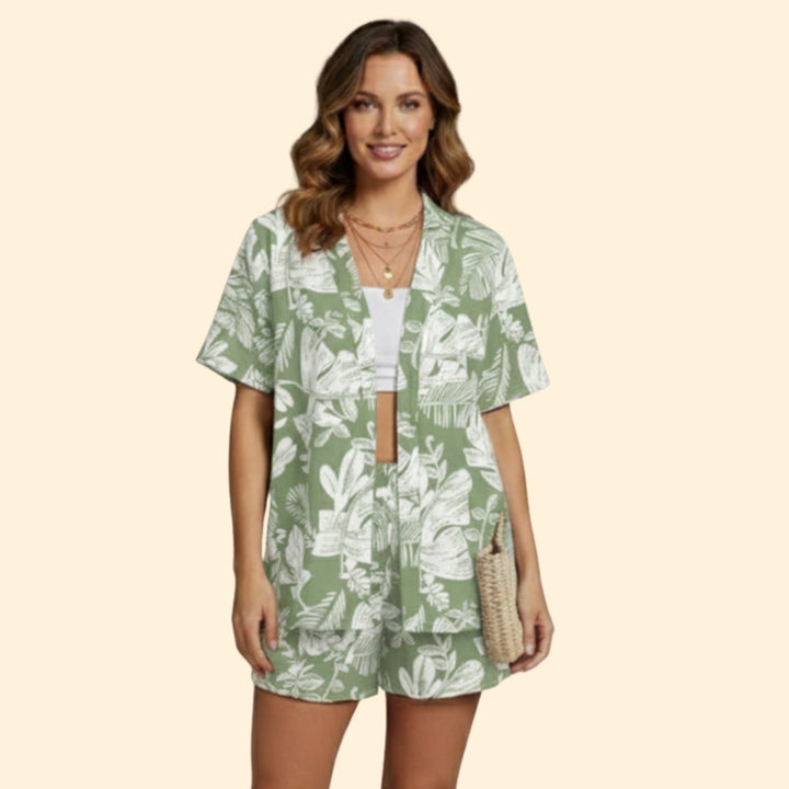 Women’s Casual Outfit with Relaxed Top and Shorts