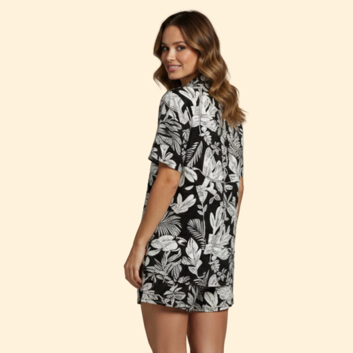 Women’s Casual Outfit with Relaxed Top and Shorts