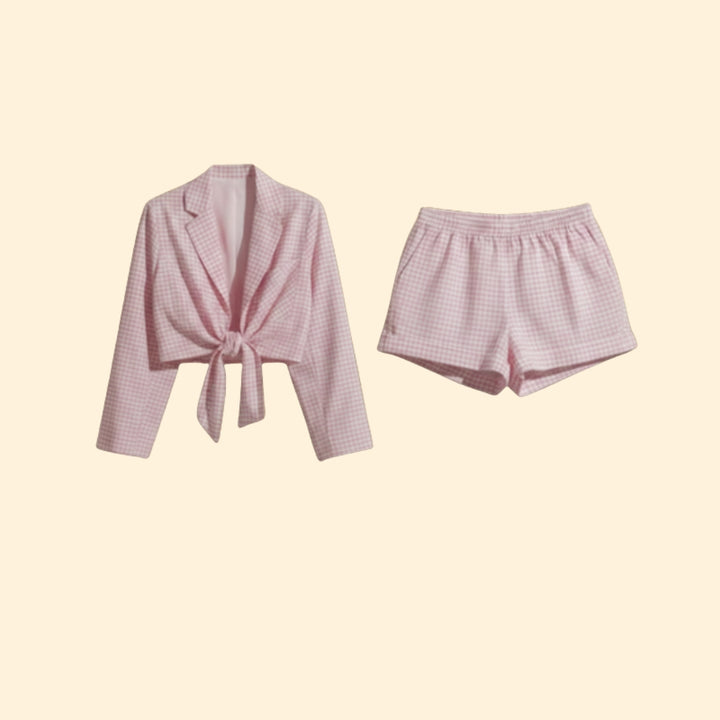 Women’s Casual Outfit with Tie-Front Top