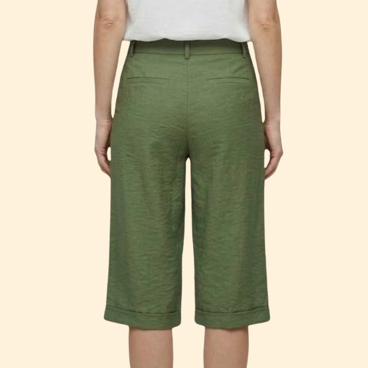 Women’s Casual Shorts with Pleated Front