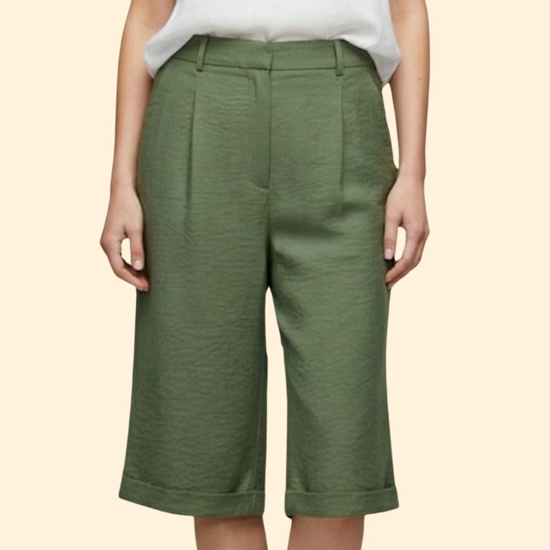 Women’s Casual Shorts with Pleated Front