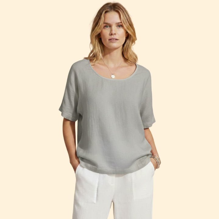 Women’s Casual T-Shirt with Short Sleeves