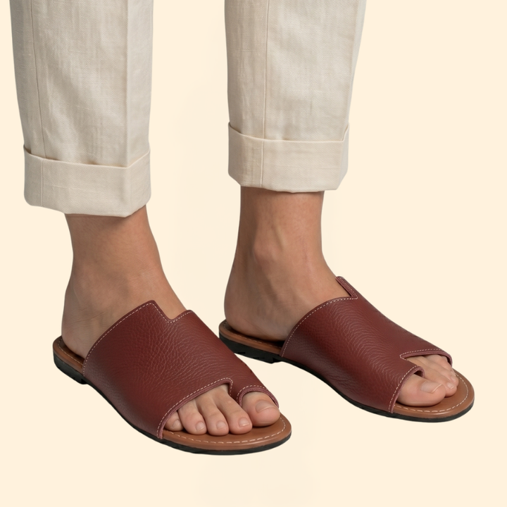 Women’s Cutout Slide Sandals