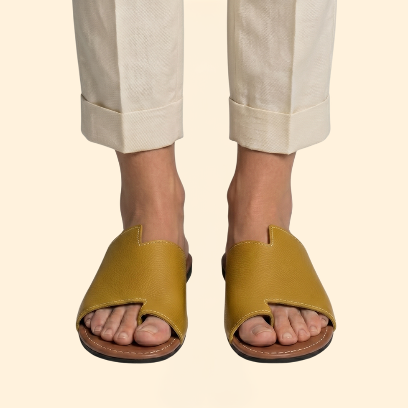 Women’s Cutout Slide Sandals