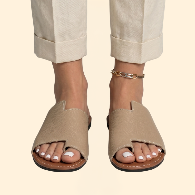 Women’s Cutout Slide Sandals