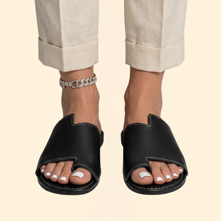 Women’s Cutout Slide Sandals