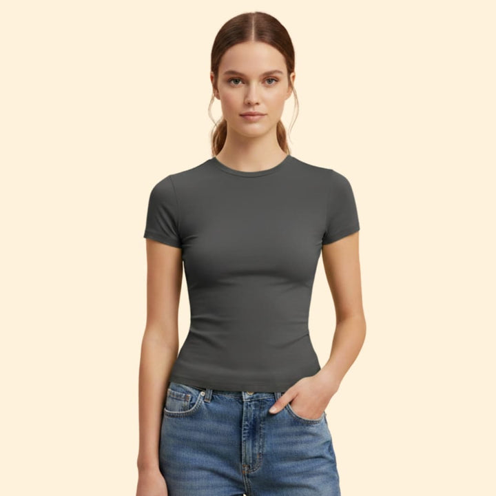 Women’s Fitted T-shirt with Short Sleeves