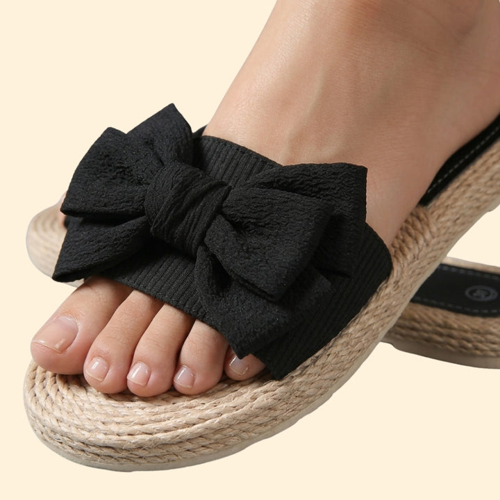 Women’s Flat Sandals with Oversized Bow