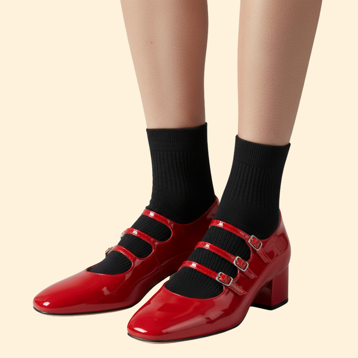 Women’s Heeled Shoe with Triple Buckle Straps