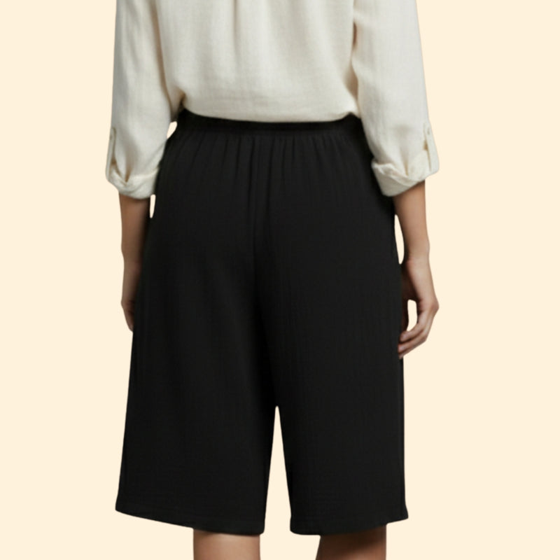 Women’s Lightweight Shorts with Elastic Waistband
