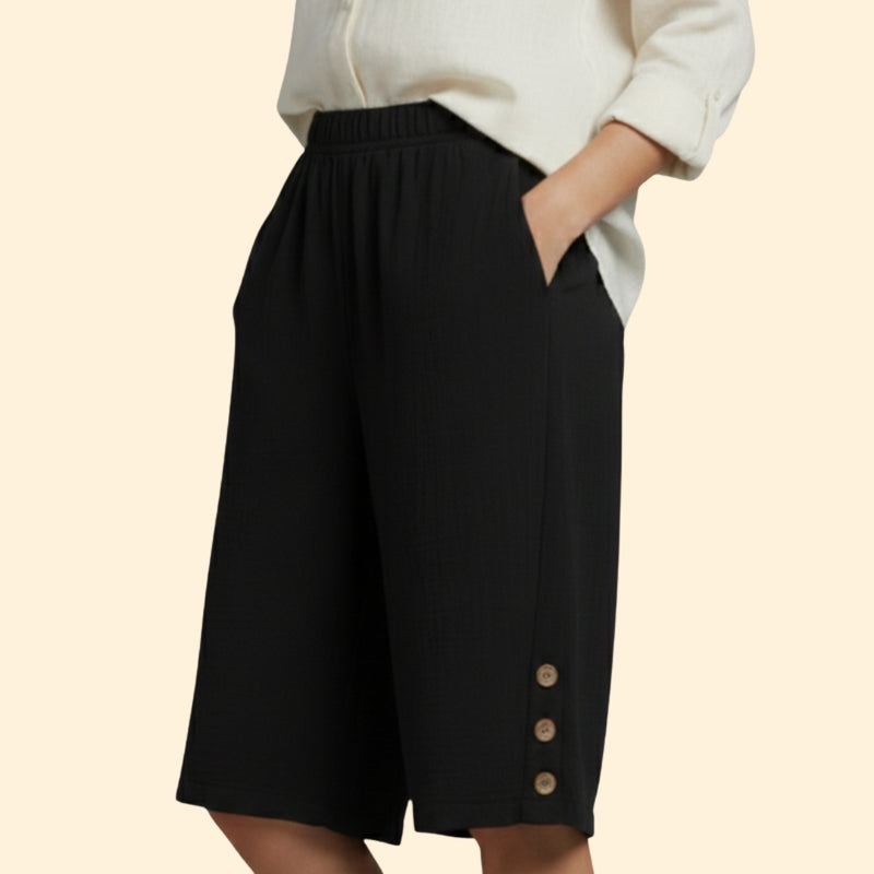 Women’s Lightweight Shorts with Elastic Waistband