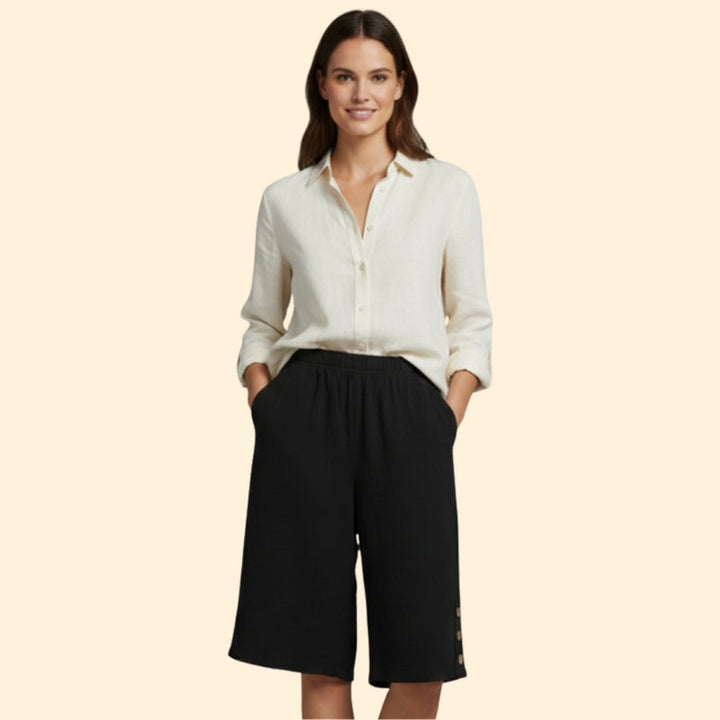 Women’s Lightweight Shorts with Elastic Waistband