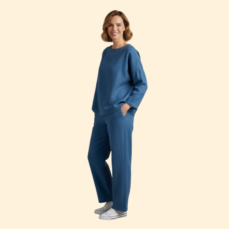 Women’s Oversized Top and Cropped Pants Set