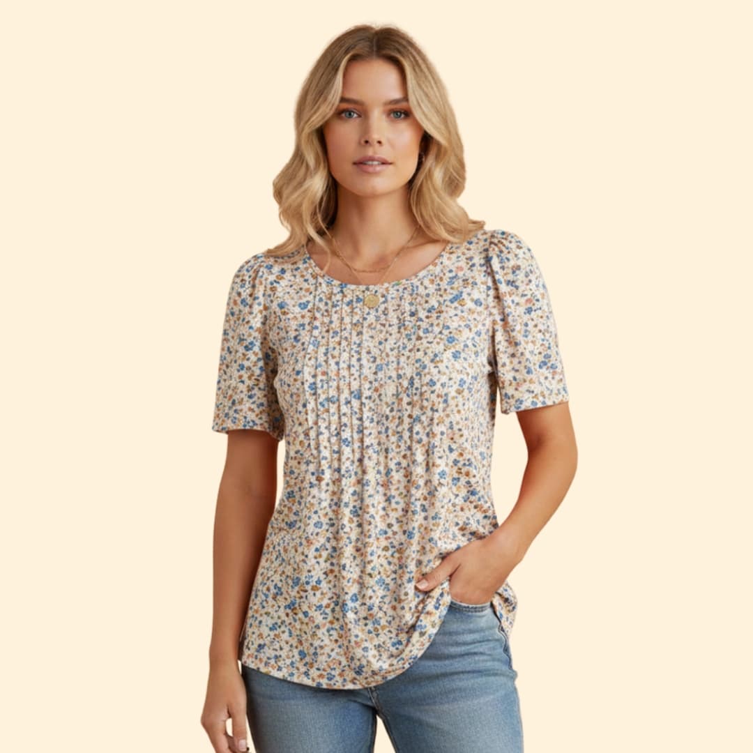 Women’s Pleated T-shirt with Short Sleeves