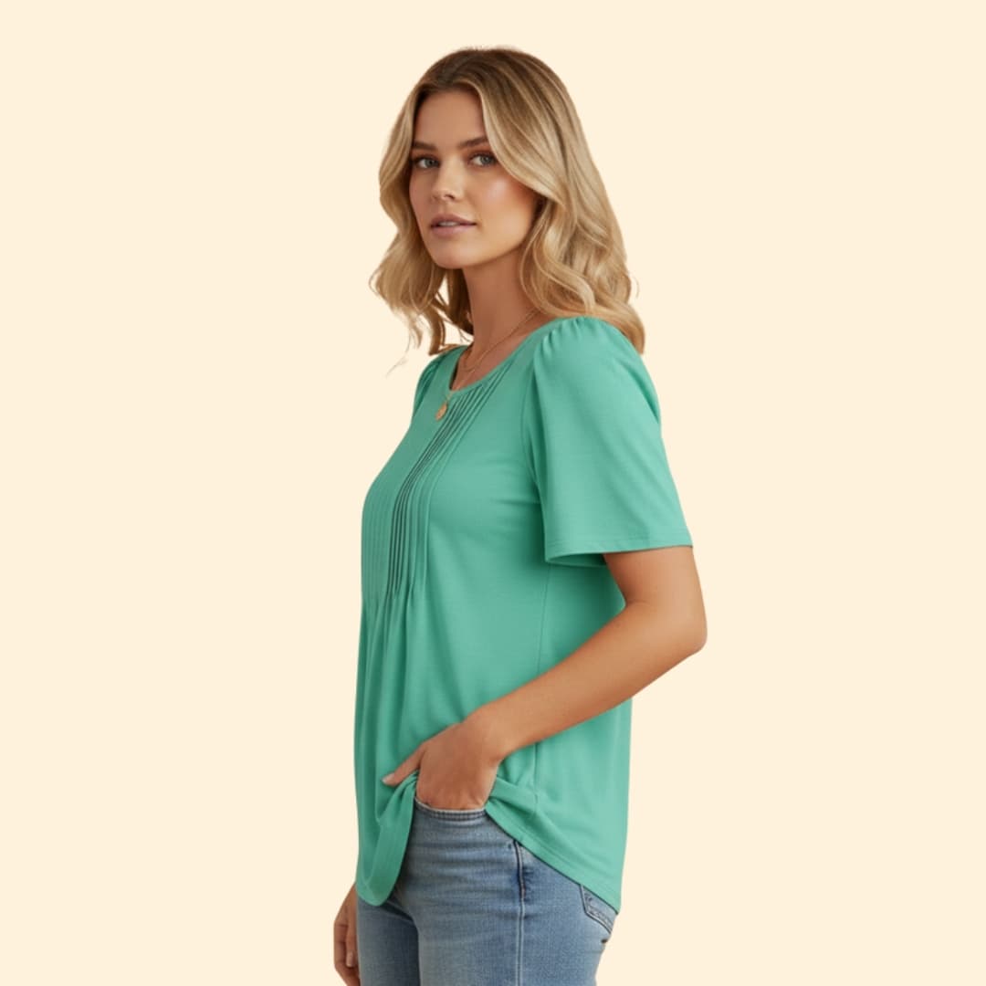 Women’s Pleated T-shirt with Short Sleeves